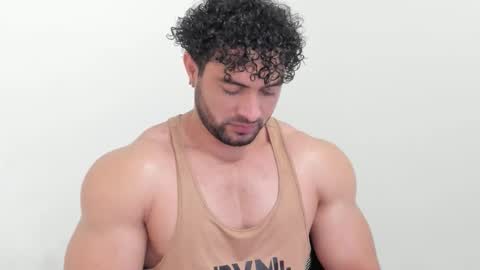 Thomas Brandon online show from October 28, 4:57 am