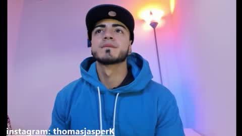 Snapshot of thomas_k7 chatting on October 10, 3:45 am Thomas online show from October 10, 3:45 am