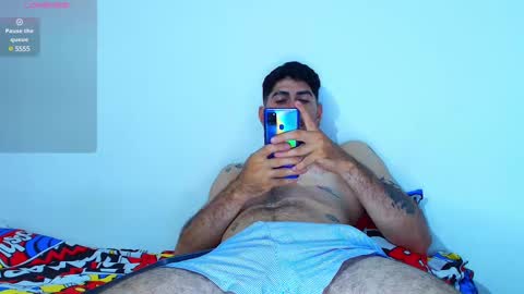 Snapshot of thomas_ks11 chatting on December 28, 5:44 am thomas_ks11 online show from December 28, 5:44 am