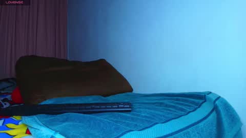 Snapshot of thomas_ks11 chatting on September 22, 5:22 am thomas_ks11 online show from September 22, 5:22 am