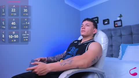 Thomas online show from November 24, 12:26 pm