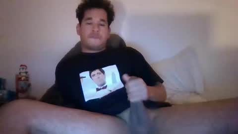 Snapshot of thomasgeronim213 chatting on January 1, 5:11 pm thomasgeronim213 online show from January 1, 5:11 pm