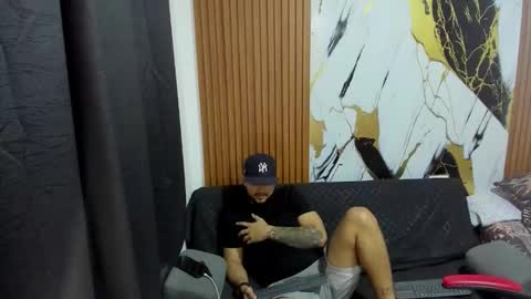 thomson_hot01 online show from January 16, 5:38 am