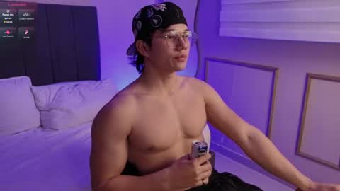 Thony online show from April 18, 7:18 pm