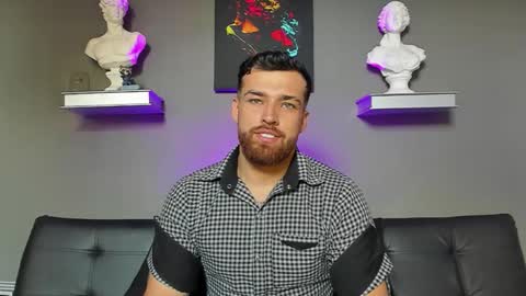 evans online show from November 18, 9:18 pm