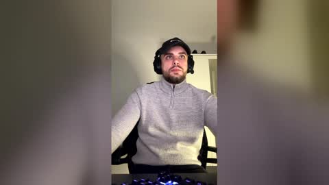 thorodinson03 online show from February 20, 3:36 pm