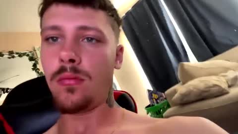 threenugdoug online show from March 11, 5:57 pm