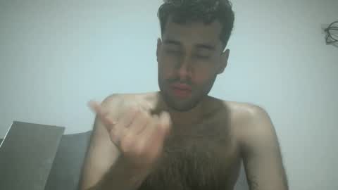 Snapshot of throwawayyourgun chatting on October 12, 1:31 am Luka online show from October 12, 1:31 am