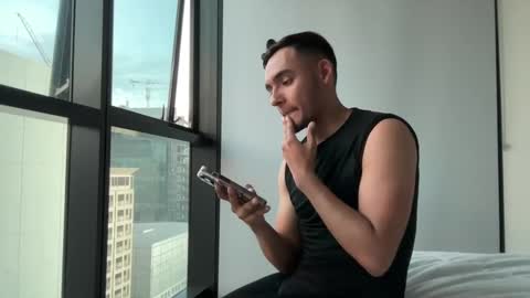 tian_velasquez online show from December 6, 9:49 am