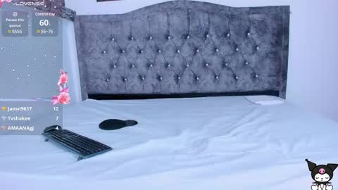 Snapshot of tiana_glowxxx chatting on February 11, 6:55 pm Tiana online show from February 11, 6:55 pm