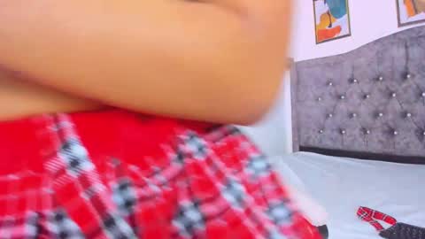 Snapshot of tiana_glowxxx chatting on February 16, 3:16 pm Tiana online show from February 16, 3:16 pm
