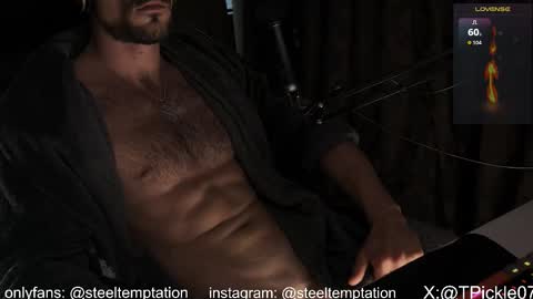 Snapshot of tickle_my_pickle07 chatting on October 9, 7:19 pm tickle_my_pickle07 online show from October 9, 7:19 pm