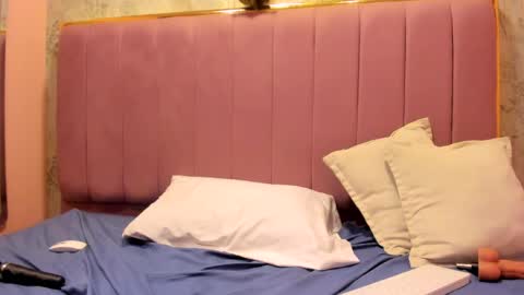 tifanysuarez online show from June 6, 8:58 pm
