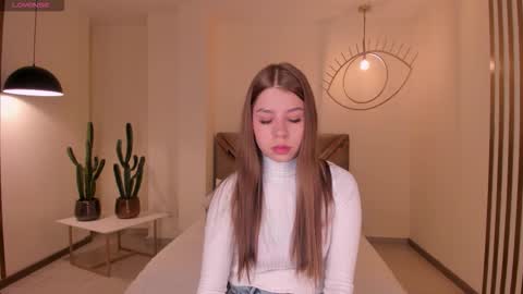 Tiffanny Sins online show from November 25, 4:11 am