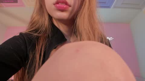 Tiffanny Sins online show from April 9, 6:19 am