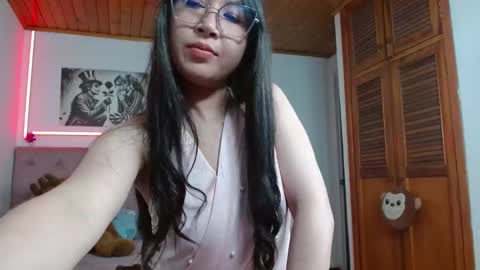 Snapshot of tiffany_beauty18 chatting on September 30, 2:22 am Tifanny online show from September 30, 2:22 am