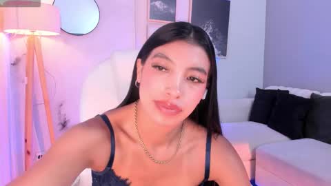 tiffany_low online show from March 10, 3:27 pm