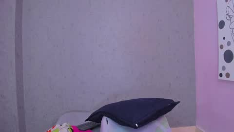 tiffany_mendez online show from October 24, 12:39 pm