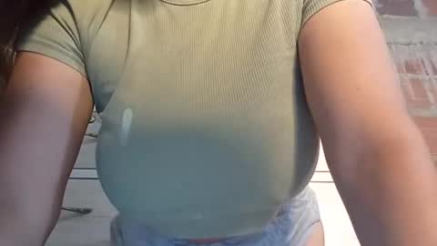 tiffany theressa online show from March 17, 12:43 pm