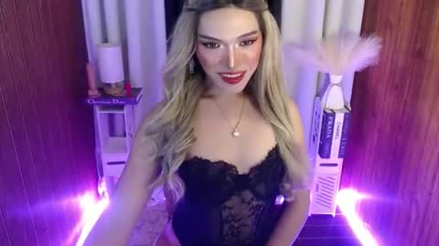 tiffany online show from December 13, 7:53 pm