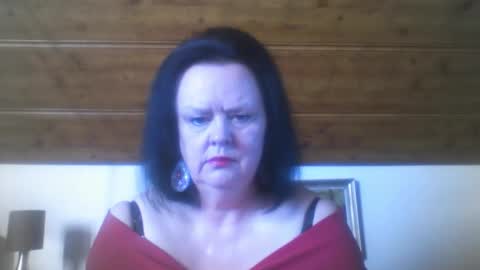 Snapshot of tiffanymature chatting on September 20, 8:06 am TiffanyMature online show from September 20, 8:06 am
