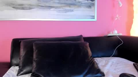 Snapshot of tiffanysuarez_ chatting on October 8, 8:48 pm Stefany Suarez online show from October 8, 8:48 pm
