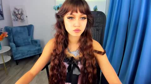 tiffanyyoun online show from November 26, 12:13 pm