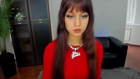 Snapshot of tiffanyyoun chatting on October 5, 4:21 am tiffanyyoun online show from October 5, 4:21 am