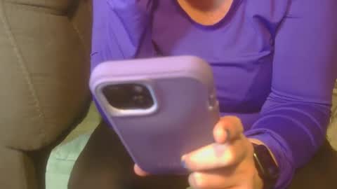 Snapshot of tight_kitty55 chatting on January 10, 11:18 pm tight Kitty55 online show from January 10, 11:18 pm