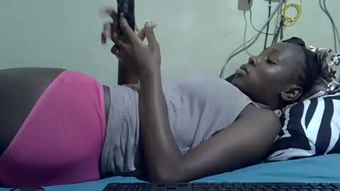 tight_pussie online show from March 18, 9:09 pm