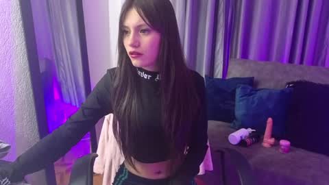 tiinajonus_ online show from March 31, 2:12 am