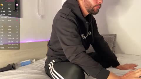 Tim Beard online show from December 18, 11:22 pm