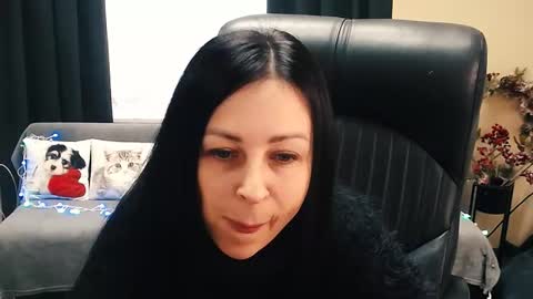 Luisa online show from February 5, 12:20 pm