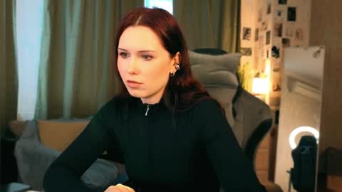 Polly online show from April 4, 4:52 am