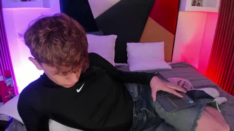 Timothy 21 years old online show from May 25, 8:37 pm