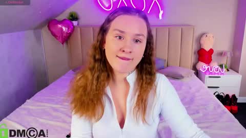 Stella online show from February 25, 9:57 am