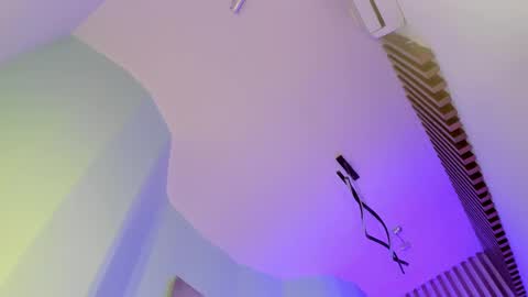 Snapshot of tinaajones_ chatting on October 13, 6:48 am Tina online show from October 13, 6:48 am
