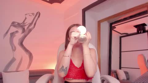 Snapshot of tinaajones_ chatting on February 16, 1:38 pm Tina online show from February 16, 1:38 pm