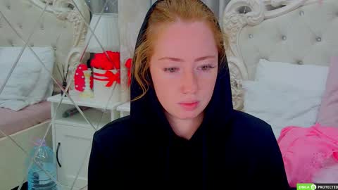 Snapshot of tinabrook chatting on September 9, 4:23 am Tina online show from September 9, 4:23 am