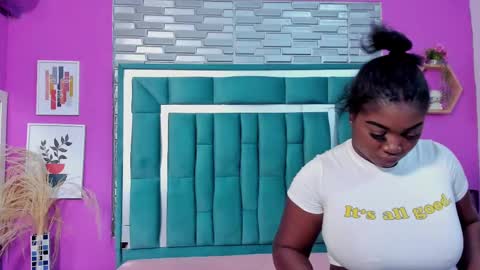Snapshot of tinajones20 chatting on October 7, 1:29 pm Tina online show from October 7, 1:29 pm
