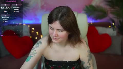 TinaMelt online show from May 24, 7:20 pm