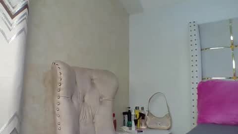 tinashe online show from January 16, 8:07 pm