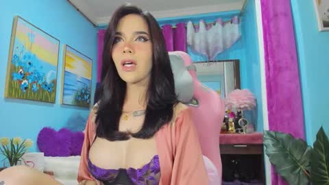 Tina Valentine online show from January 11, 10:32 am