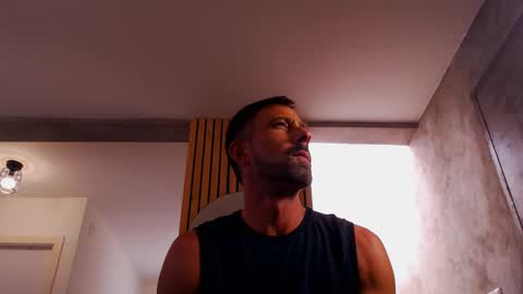 Snapshot of tinoclandestino chatting on January 12, 9:51 am tinoclandestino online show from January 12, 9:51 am