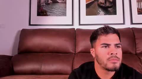 Snapshot of tinoclandestino chatting on December 1, 5:26 pm tinoclandestino online show from December 1, 5:26 pm