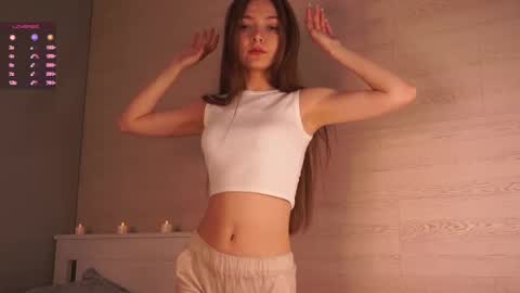 Snapshot of tiny_bunny__ chatting on March 8, 4:50 pm Sofia online show from March 8, 4:50 pm