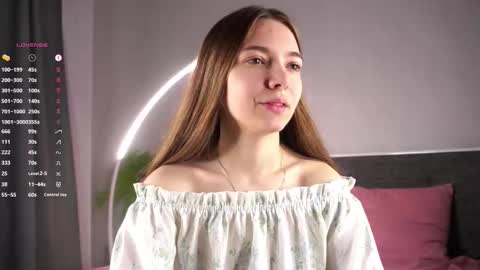 Snapshot of tiny_bunny__ chatting on October 8, 3:13 am Sofia online show from October 8, 3:13 am