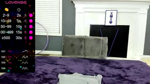 Snapshot of tinyvixxen chatting on October 10, 1:55 am V - Read the bio please thanks. online show from October 10, 1:55 am
