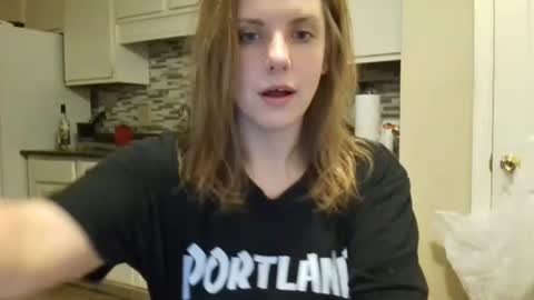 tinywithtiddies online show from November 26, 1:36 am