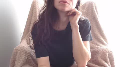 TinyyTina online show from May 12, 6:50 pm